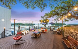 숙박 시설 구내