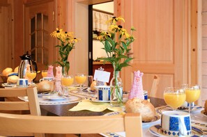 Tägliches inbegriffenes Frühstücksbuffet