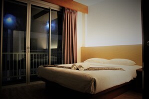 In-room safe, individually decorated, desk, laptop workspace - Freedom Kata (Karon)