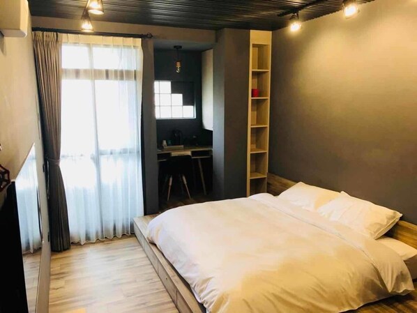 أغطية فراش متميزة وألحفة محشوة بالريش وبديكورات فريدة لكل غرفة ومكتب