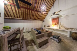 Biệt thự, 1 phòng ngủ | Khu vực ăn uống tại phòng