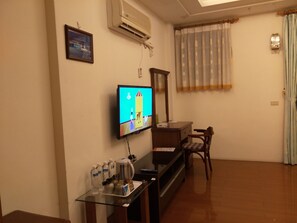 Habitació quàdruple Gallery, 2 llits de matrimoni, no fumadors | Vista des de l'habitació