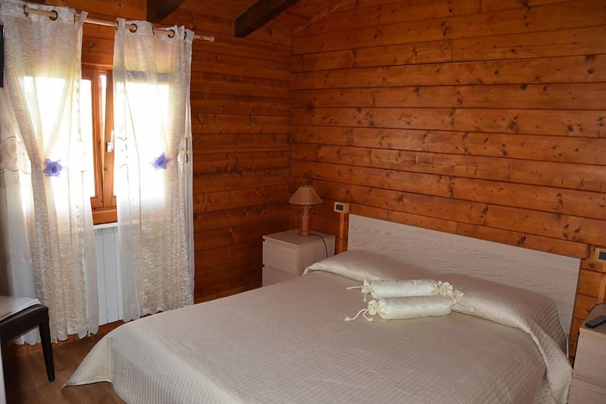 Chalet, 2 camere da letto | Minibar, una scrivania, postazione laptop, insonorizzazione