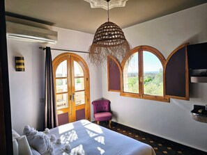 7 chambres, bureau, Wi-Fi, draps fournis