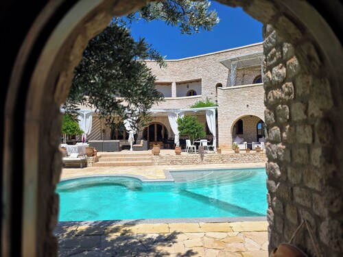 Beautiful luxury Villa 7 bdrms Swimming pool 21 pax Garden 10mn from Essaouira by car