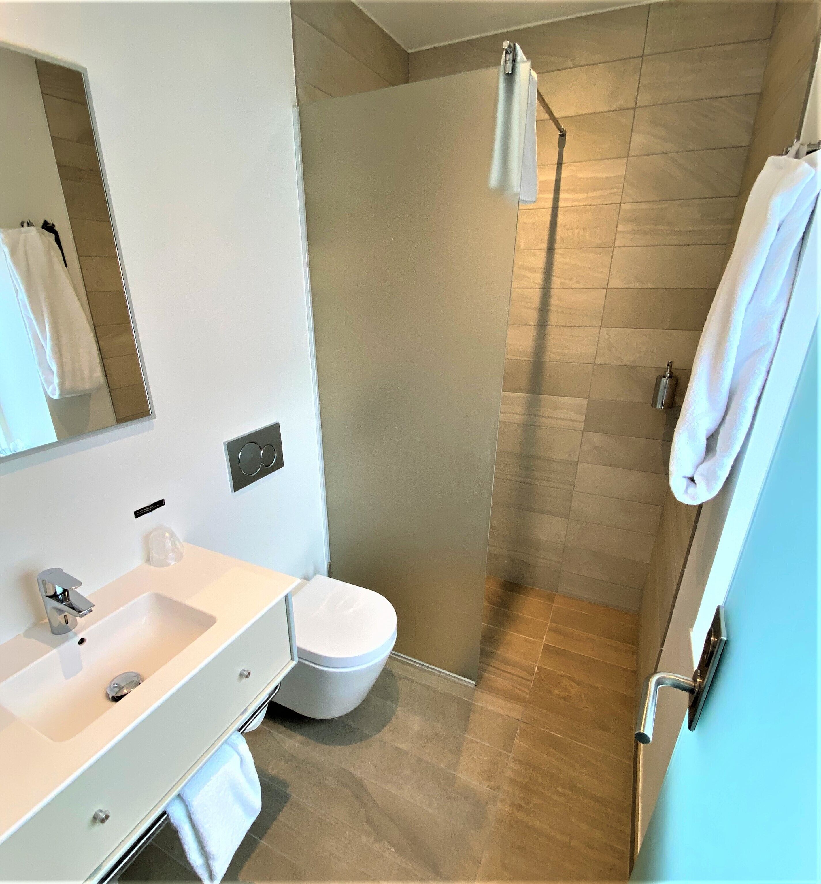 standard single room | 1 bedroom, premium bedding, down duvets, desk