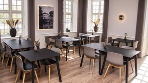 Free daily buffet breakfast - Hotel Skivehus (Skive)