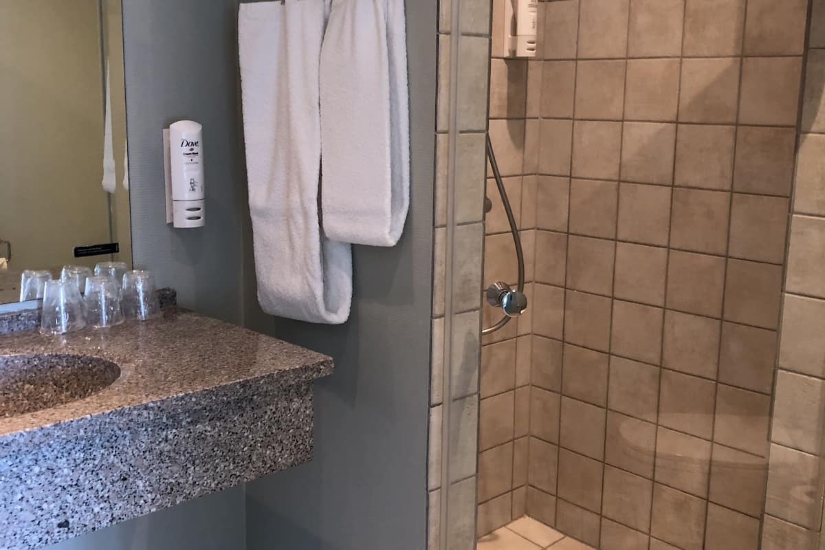 superior room | bathroom | free toiletries, hair dryer, towels, soap
