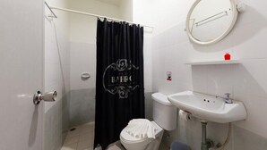 Bathroom - Roberto's Guesthouse (Karon)