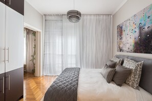 Apartment, 2 Bedrooms | 2 bedrooms, iron/ironing board, free cribs/infant beds, free WiFi - Acropolis Stylish Suite (Athens)