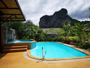 Outdoor pool - Baannai Lakeview Resort (Krabi)