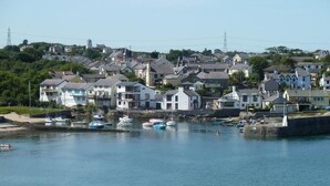 Exterior detail - The Harbour Hotel (Cemaes Bay)