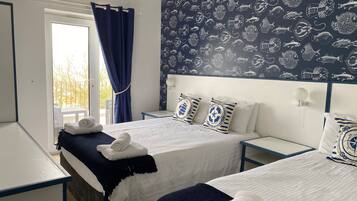 Iron/ironing board, free WiFi, bed sheets