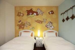 Desk, blackout curtains, soundproofing, free WiFi - Fasiter B&B (Hualien City)