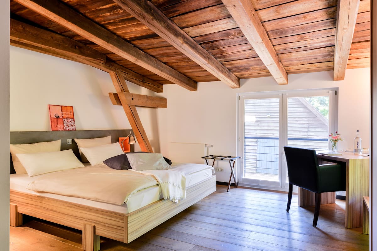 superior double room, jetted tub | hypo-allergenic bedding, individually decorated, individually furnished