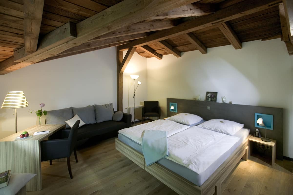 Comfort tweepersoonskamer (Waldblick) | Hypoallergeen beddengoed, individueel gedecoreerd