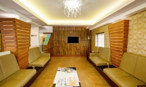 Lobby - Treebo The Qasr (Kanayannur)