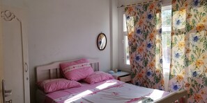 Grand House, 2 Bedrooms, Beach View