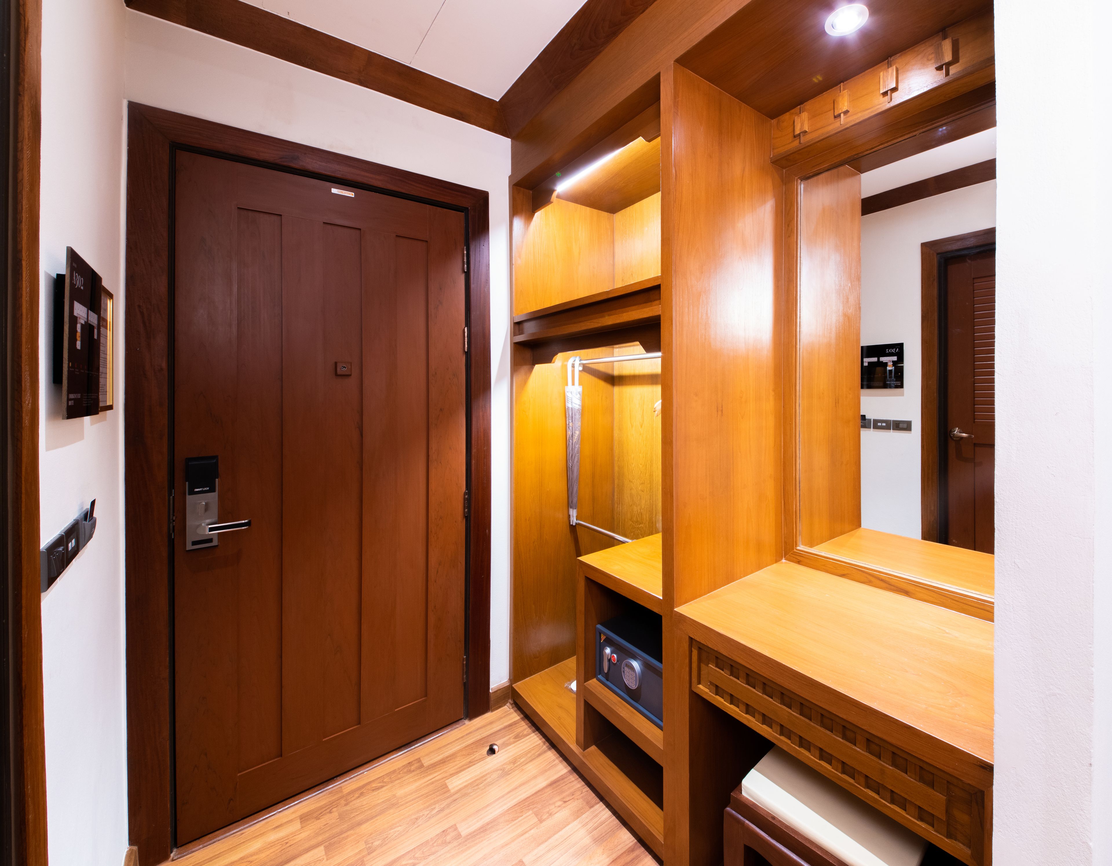 grand superior room (with air purifier) | room amenity