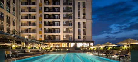 Outdoor pool. Citadines Central Binh Duong