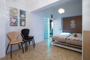 2 chambres, fer et planche à repasser, accès Internet, draps fournis