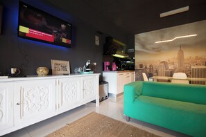 Superior Apartment with Pool View | Living area | 32-inch TV with digital channels, pay movies, streaming services - Basic Mansion (Sibenik)