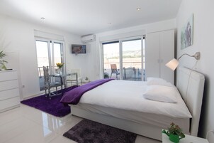 Superior King Room | Dúnsængur, rúm með memory foam dýnum, sérhannaðar innréttingar