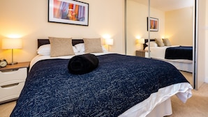 1 bedroom, iron/ironing board, WiFi (free), individually decorated - Stunning Reading Apartment (Reading)
