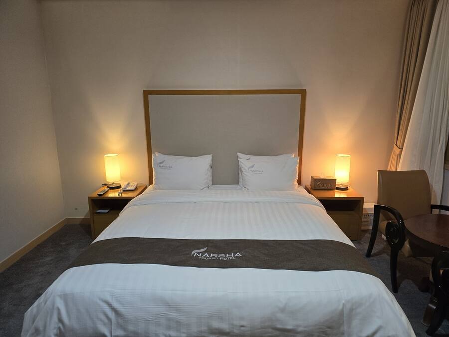 Deluxe Double Room, Ocean View | Soundproofing, free WiFi