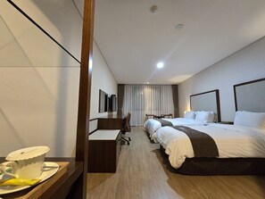 Deluxe Twin Room | Soundproofing, free WiFi, wheelchair access - Narsha Hotel (Yeosu)