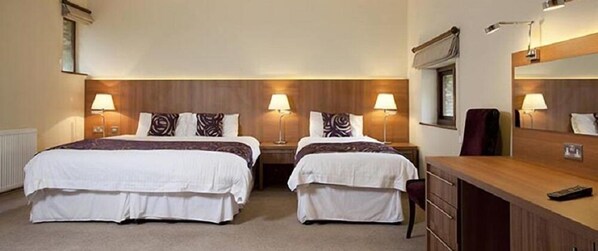 Standard Triple Room, Multiple Beds, Non Smoking