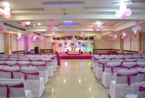Banquet hall - HOTEL RADIANCE (Mombasa)