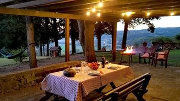 Ferienhaus, 3 Schlafzimmer, Gartenblick (Le Tortore) | Terrasse/Patio