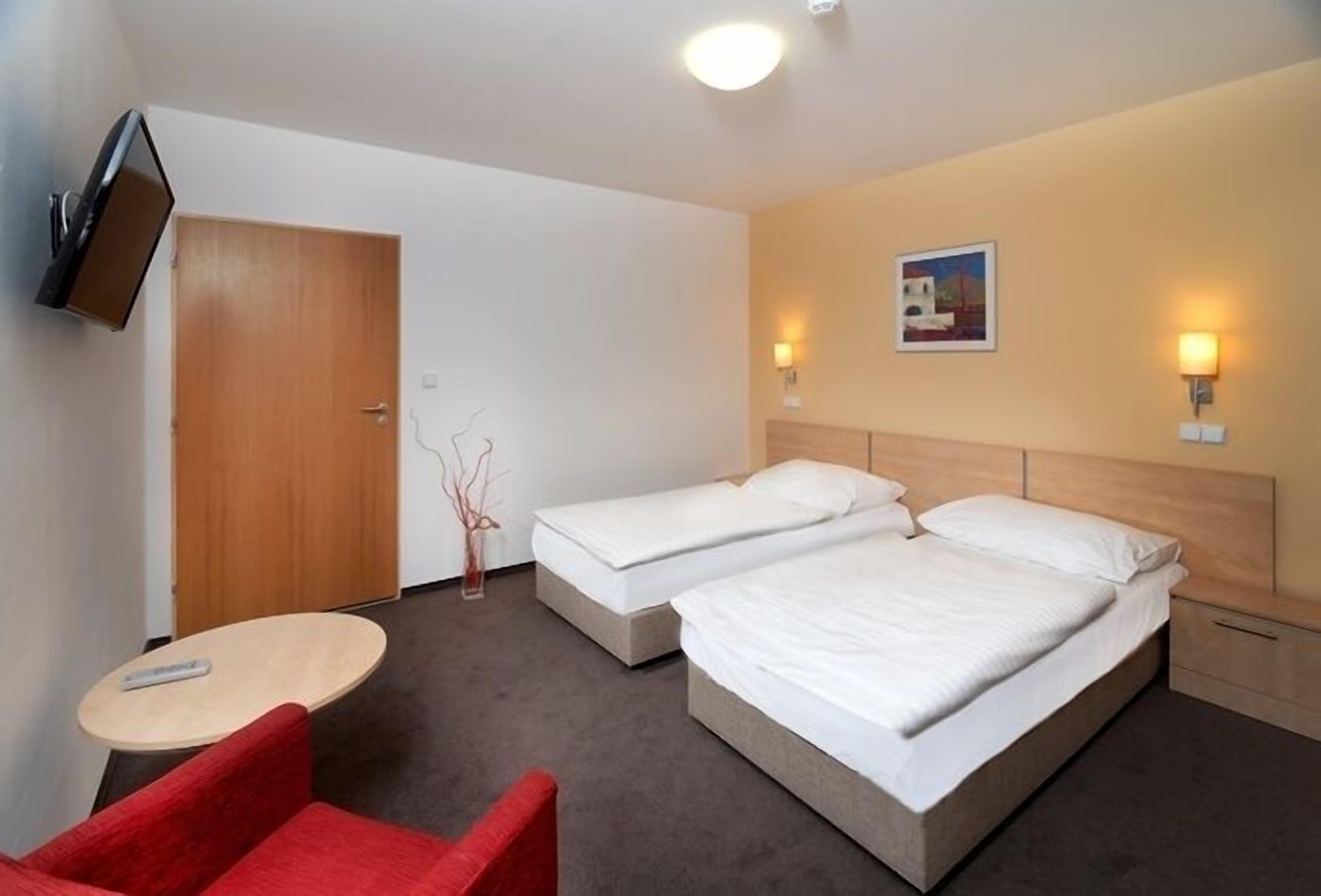 1 bedroom, in-room safe, desk, laptop workspace