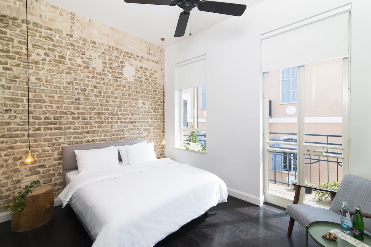Quarto luxo, sacada | 5 quartos, roupas de cama premium, espaço de trabalho para notebook