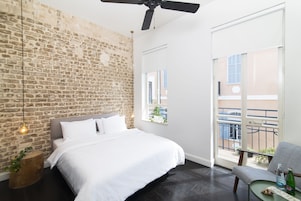 Deluxe Room, Balcony | 5 bedrooms, premium bedding, individually decorated