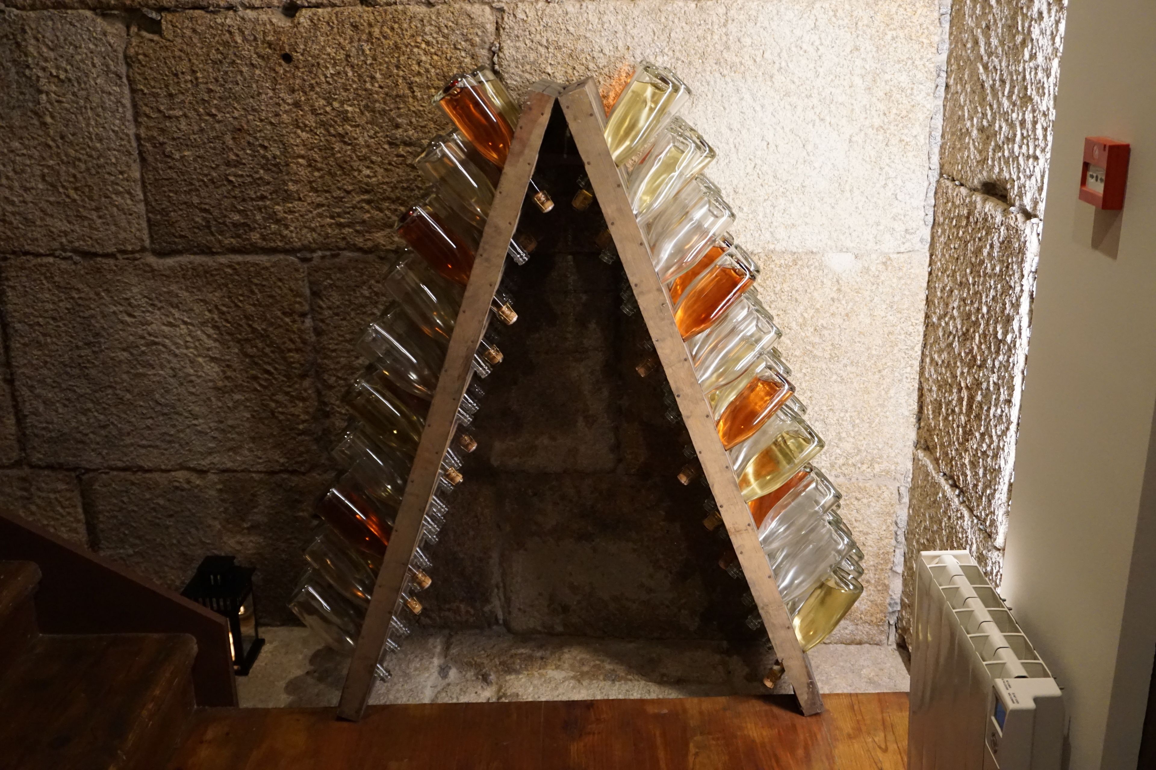 Foto - Muralha Charm House