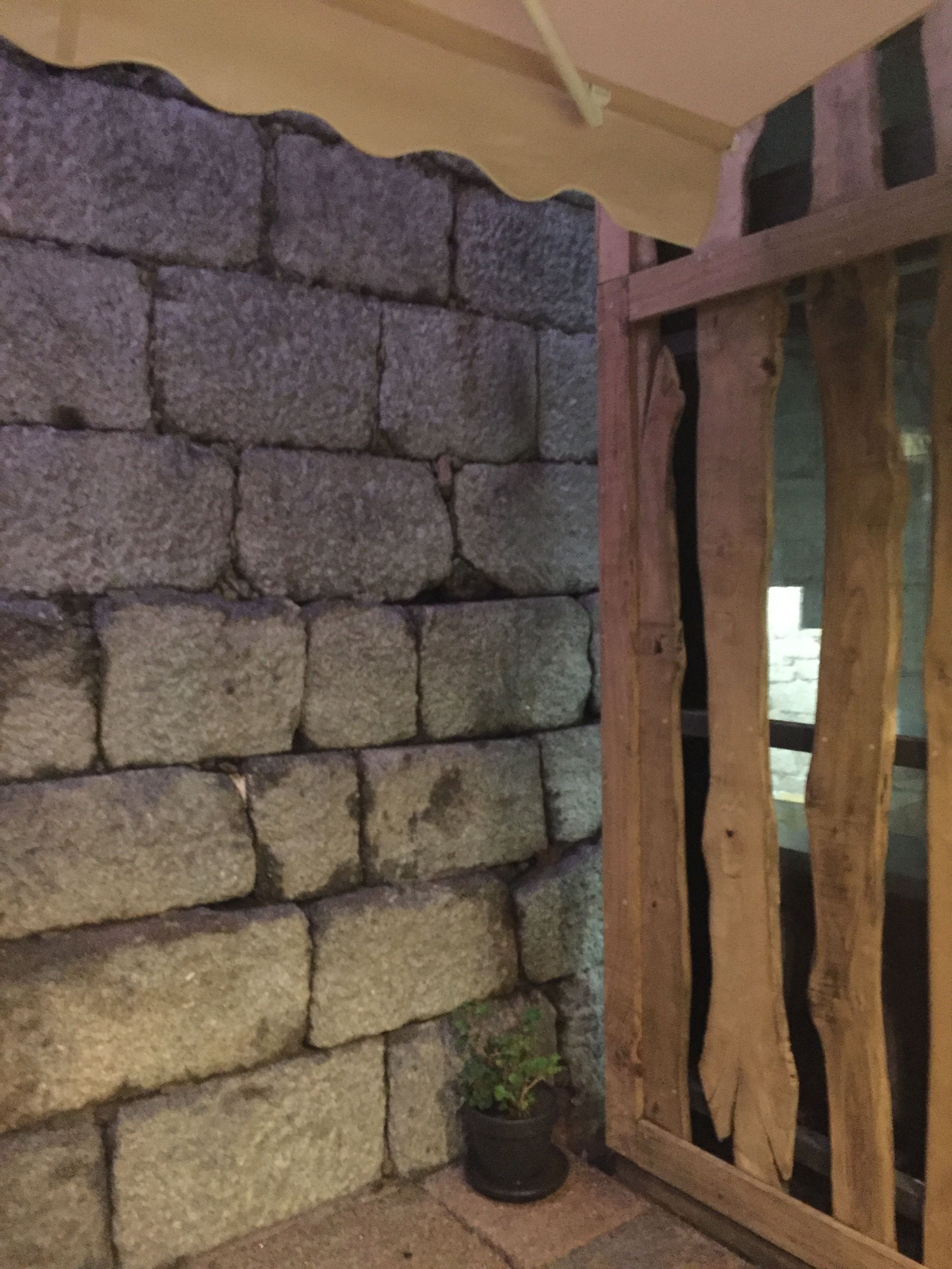 Foto - Muralha Charm House