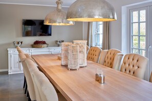 Daily buffet breakfast (EUR 14 per person)