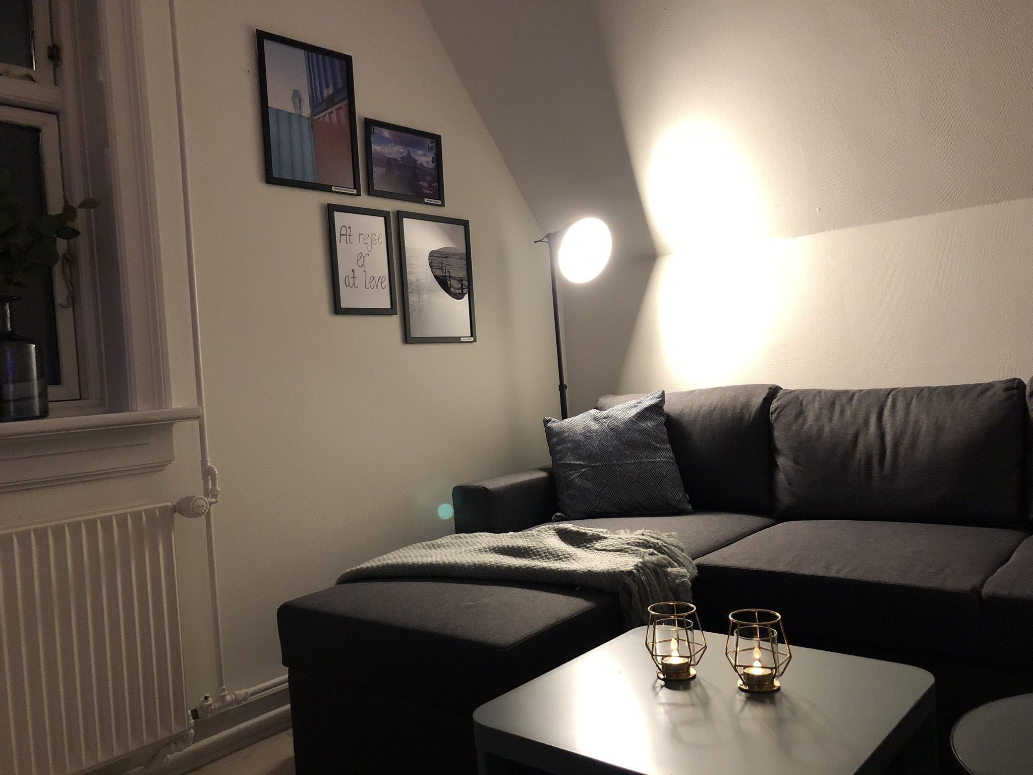 Apartment, Non Smoking | Living room | Flat-screen TV