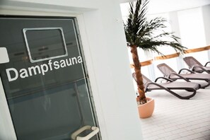 桑拿、热水浴缸、湿蒸房、泥浴