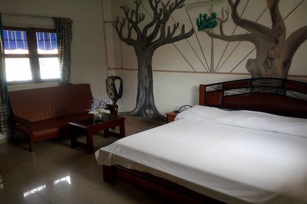 1 Schlafzimmer, individuell dekoriert, individuell eingerichtet