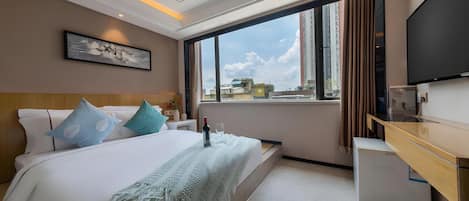 Desk, blackout curtains, rollaway beds, free WiFi