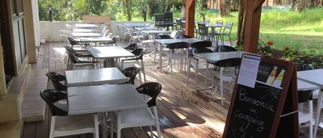 Baari (majoituspaikassa)