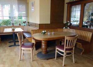 Dinner served - Hotel Wiedenhof (Hilden)
