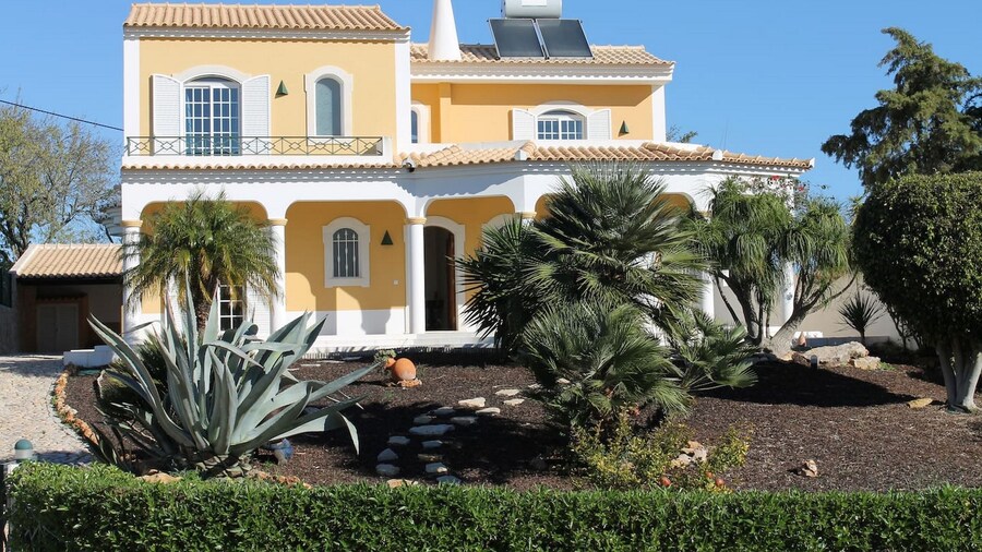 11 Villa Coelho by Pechao