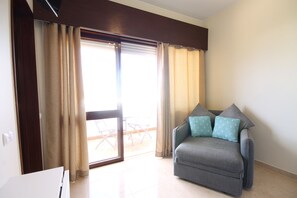 Studio, parveke | Aula