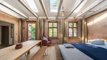 Apartment (Remise mit Balkon) | Individually decorated, individually furnished, desk, free WiFi