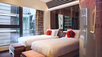 In-room safe, desk, soundproofing, free WiFi