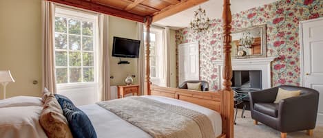 Resolution Room (Four Poster Bed) | In-room safe, individually decorated, individually furnished, free WiFi